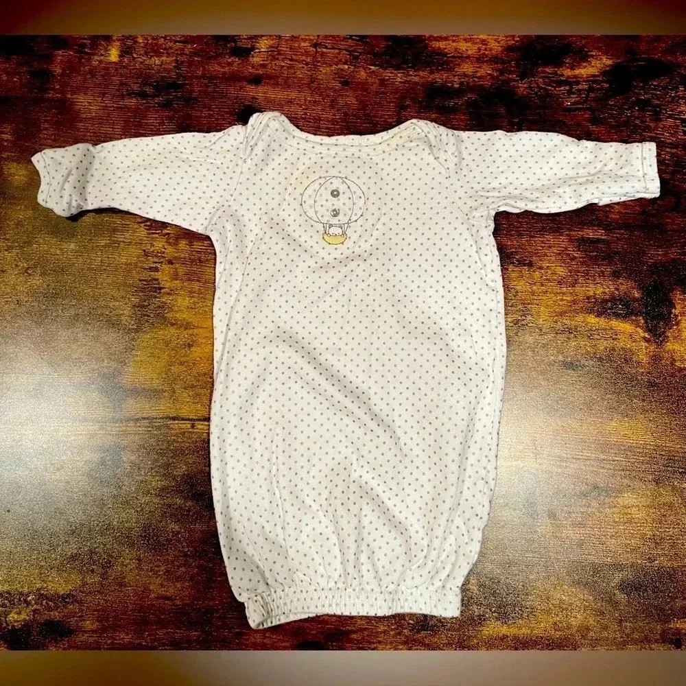 Little Tots | infant sleep sac. Size: 0-3mos